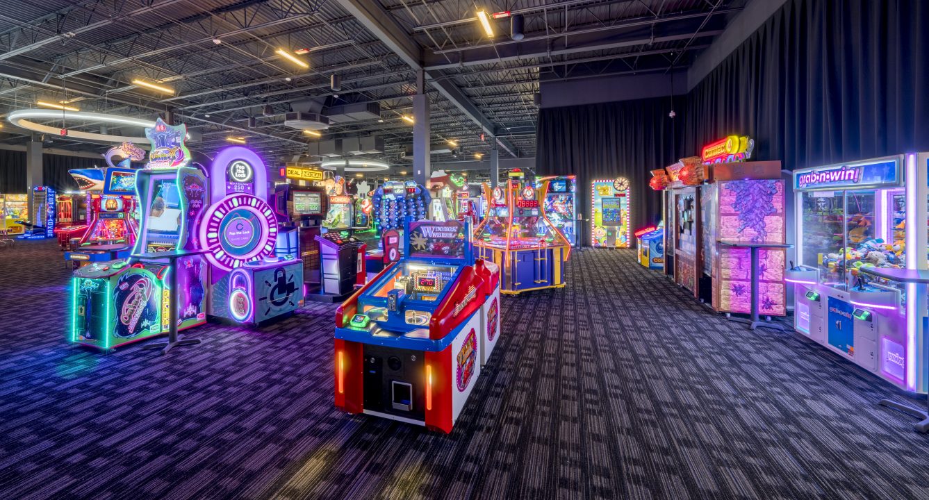 Dave & Buster's - MobileBrochure - Myrtle Beach