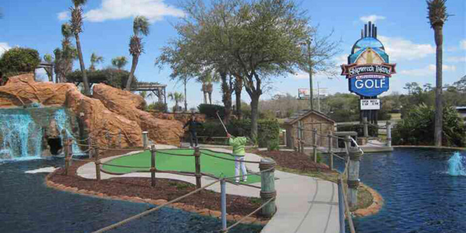 Shipwreck Island Mini Golf